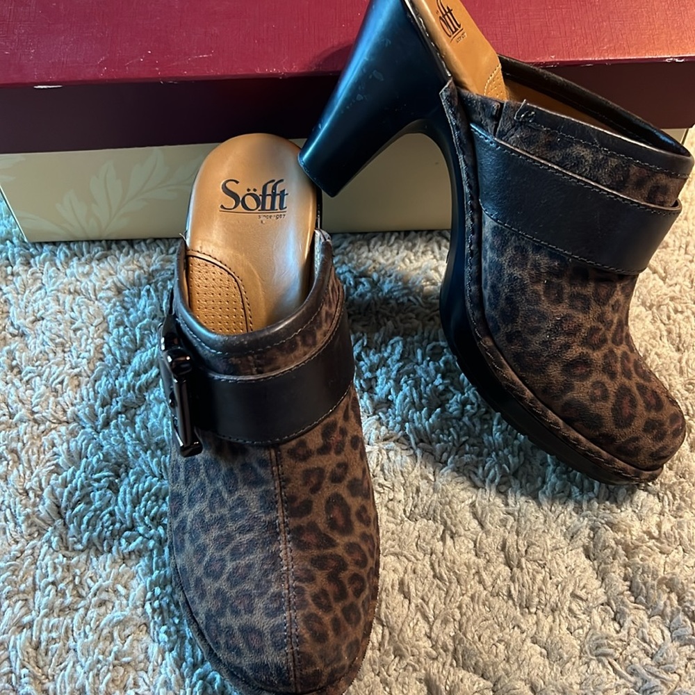 SOFFT AVIANO CHOCOLATE LEOPARD IN BOX EUC